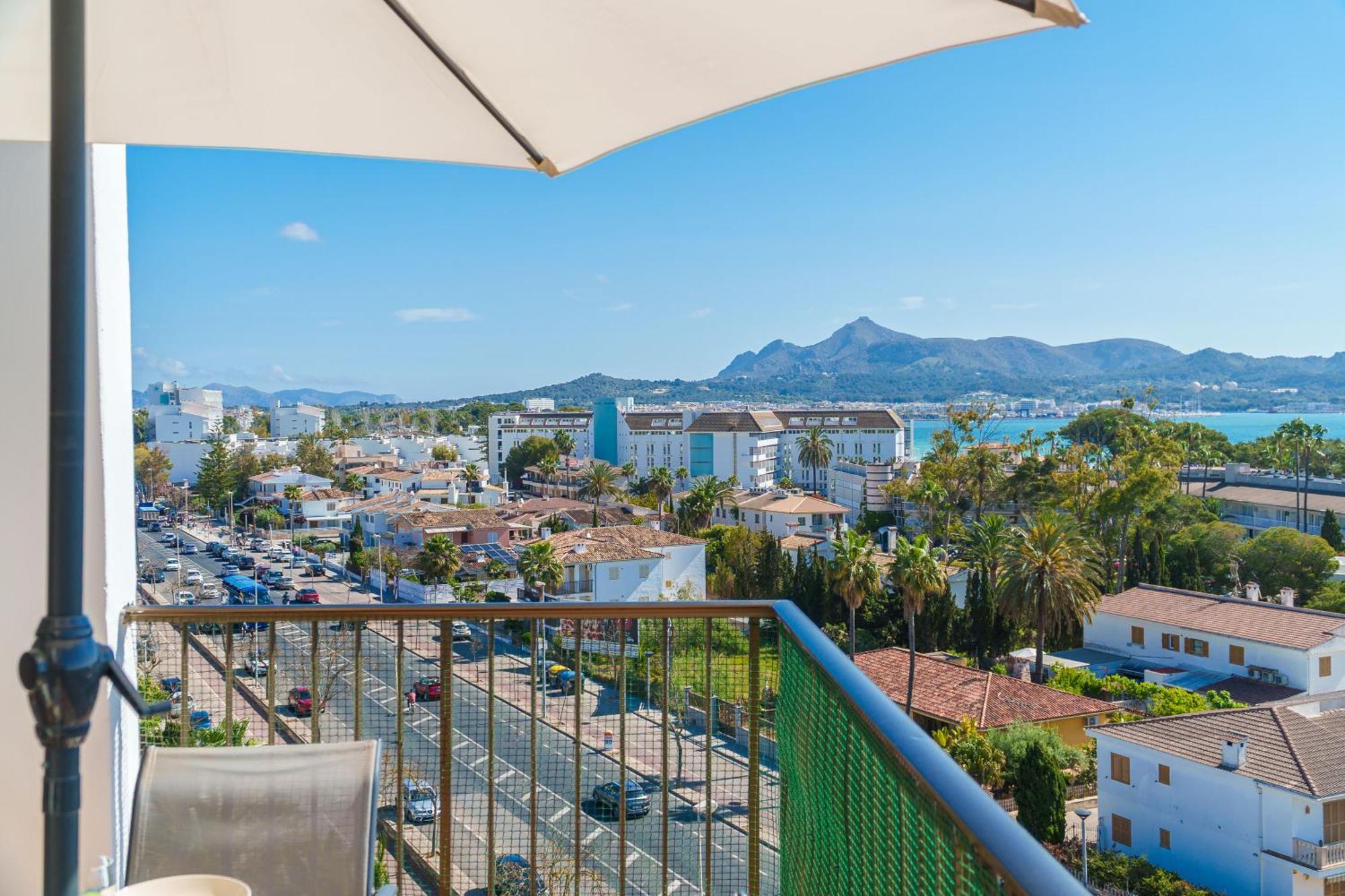 Apartment The Shell Ii, Beach Views And Pool Алкудия Екстериор снимка